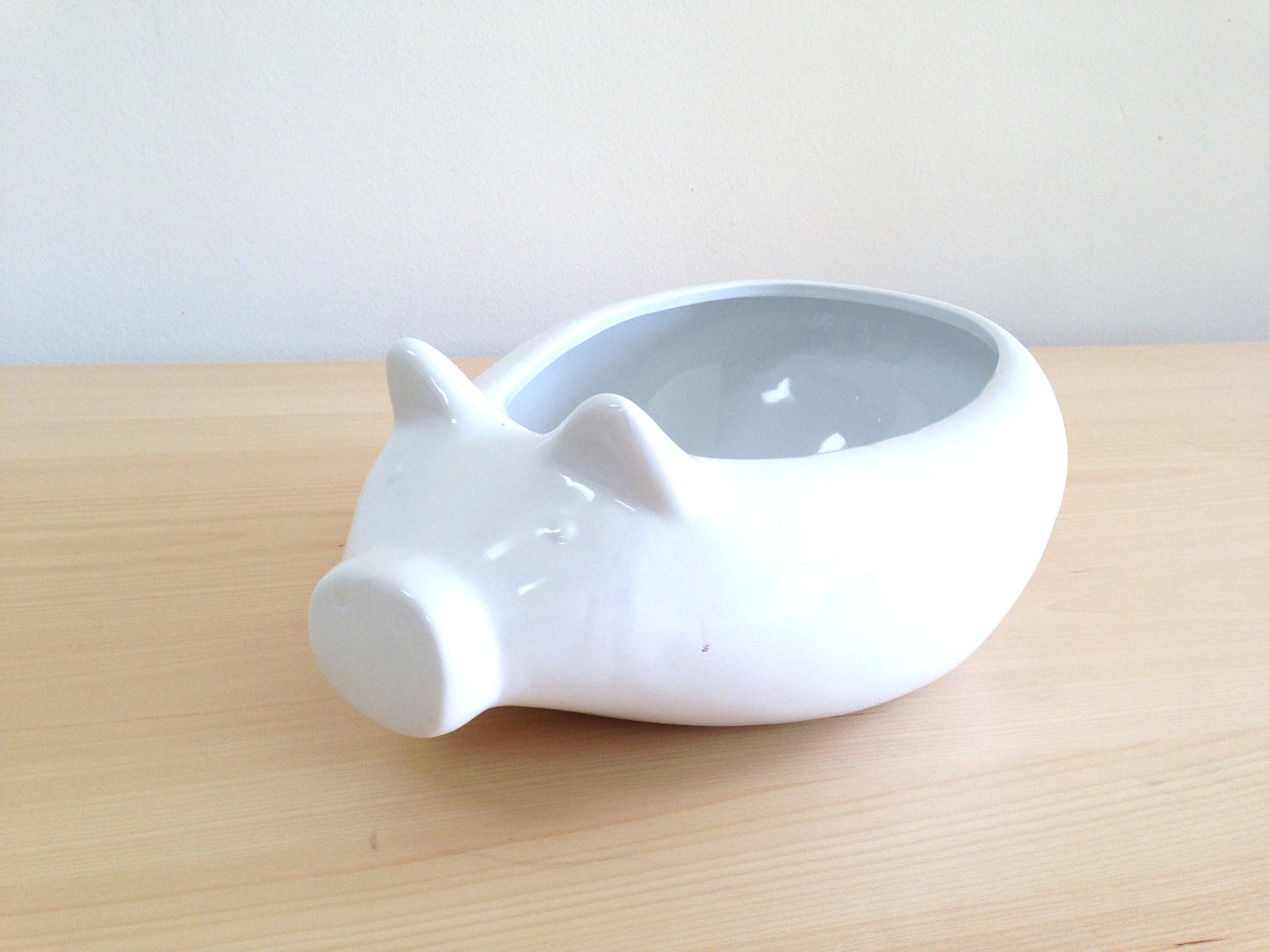 Pig Chips server, chips bowl, stew bowl