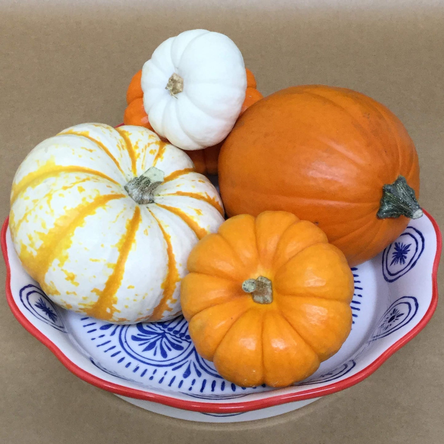 stoneware pie dish, apple pie dish