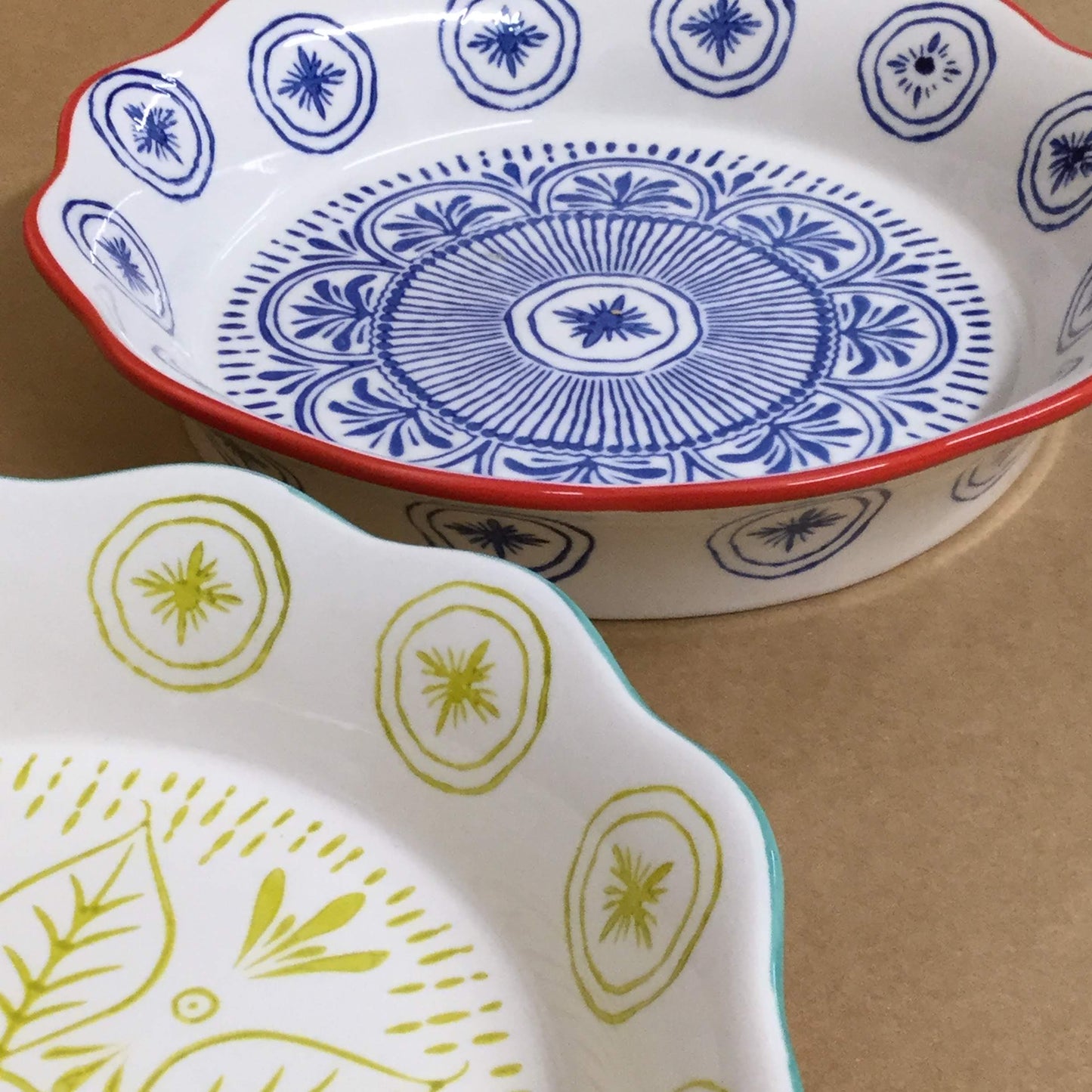 pie dish, apple pie dish, pie oven dish