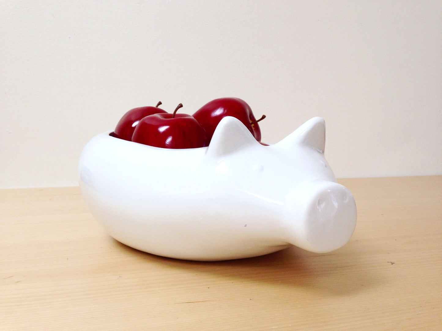 Pig Chips server, chips bowl, stew bowl