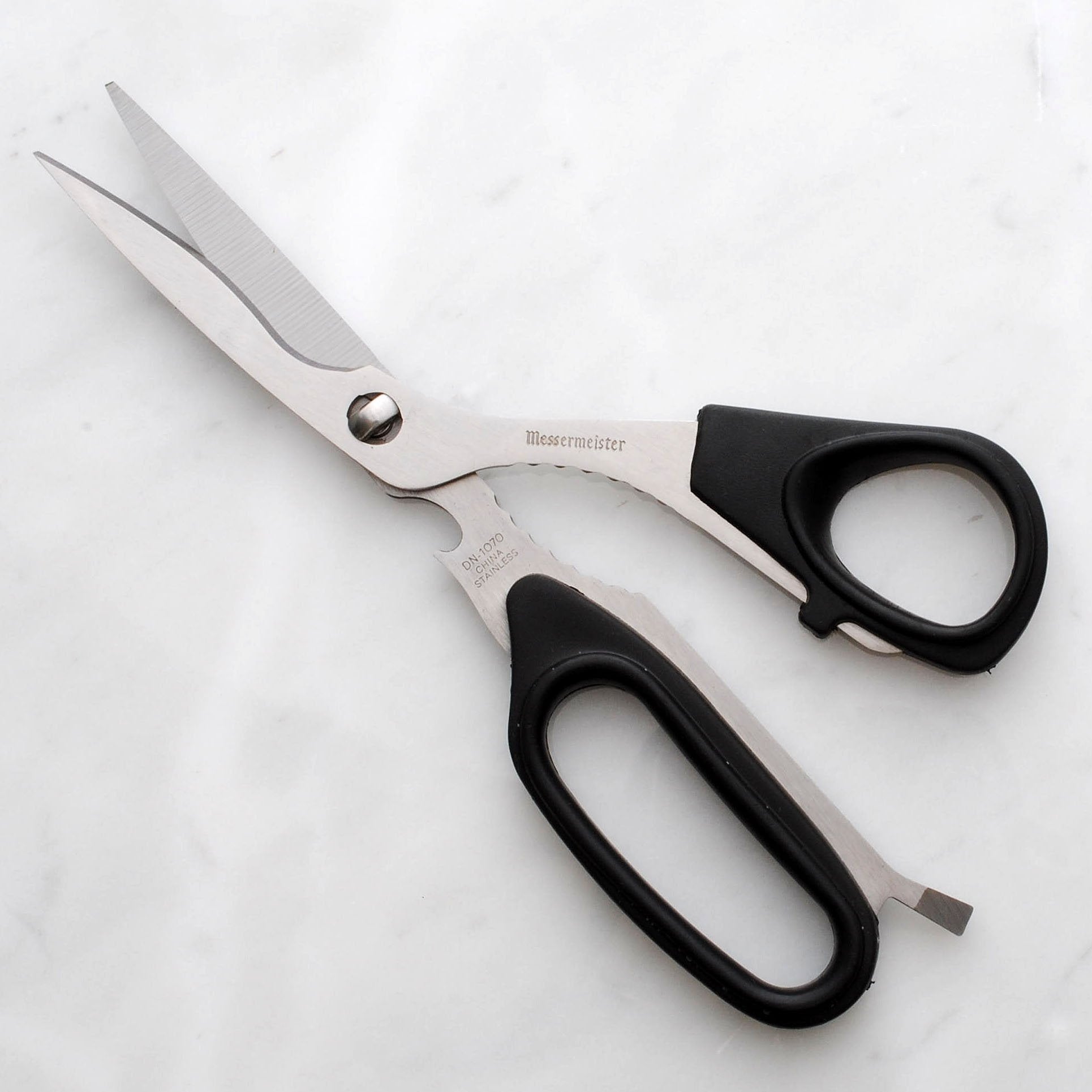 Kai Multi Purpose Shears, Multiple Function Kitchen Scissors