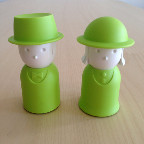 husband and wife salt and pepper shakers, wedding salt and pepper gift set