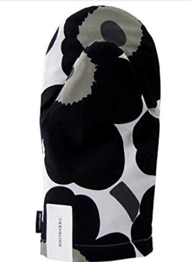 marimekko oven mitt, black and white oven mitt