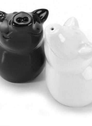 Pig salt and pepper shakers