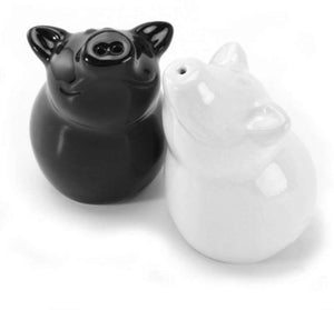 Pig salt and pepper shakers